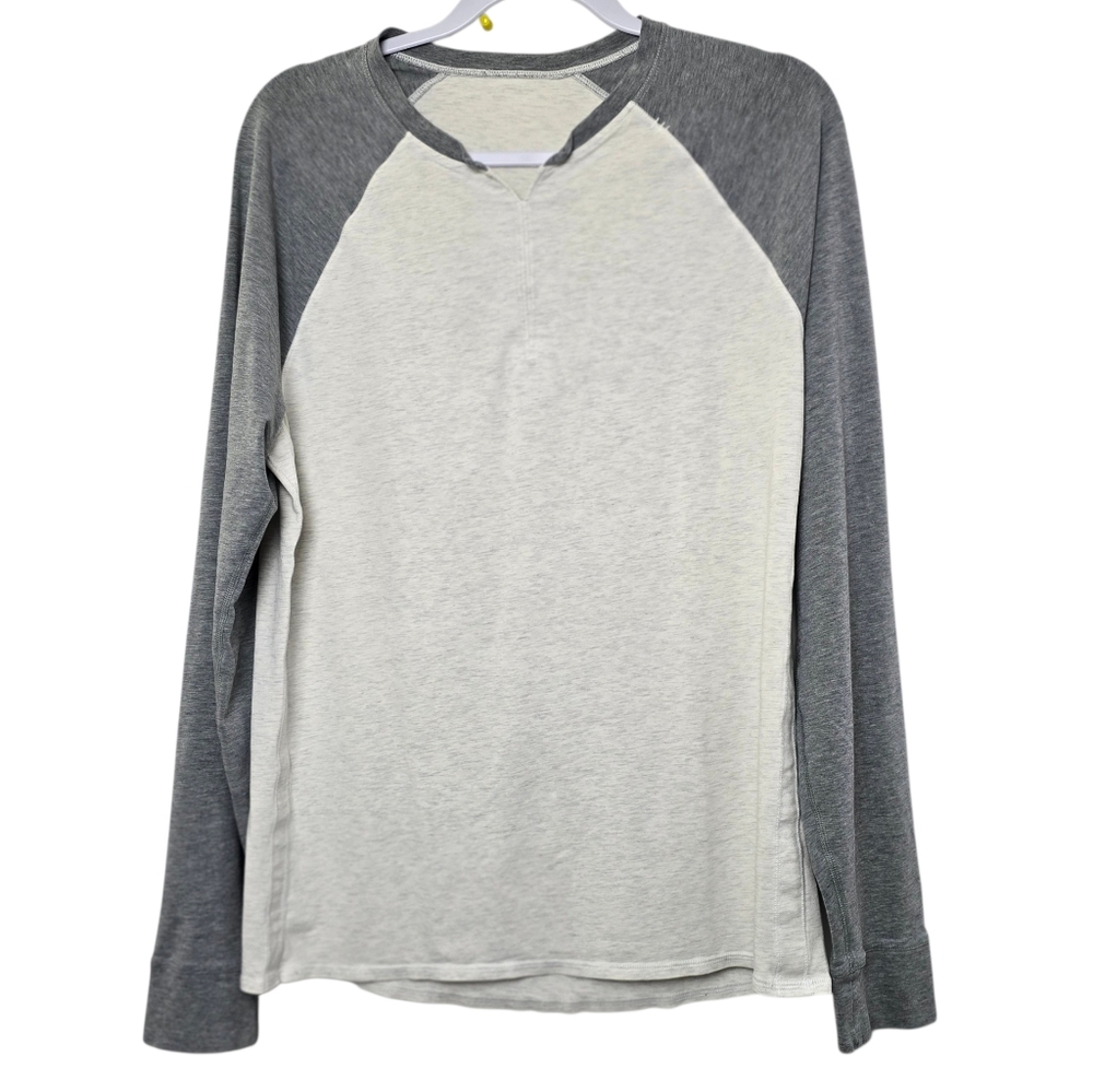 Lululemon Men’s Raglan Long Sleeve Gray Athletic Activewear Relaxed Fit Shirt